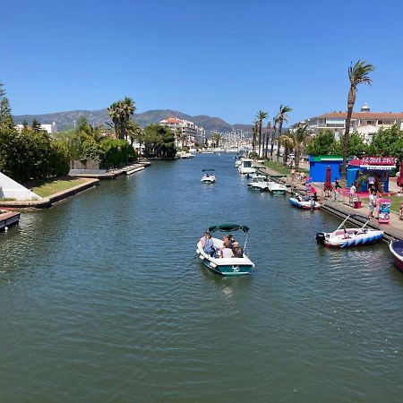 Charmante Maison Coeur De Ville 650M Plage Empuriabrava Exterior foto