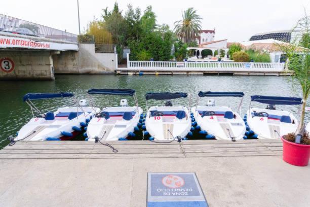 Charmante Maison Coeur De Ville 650M Plage Empuriabrava Exterior foto