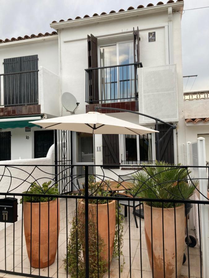 Charmante Maison Coeur De Ville 650M Plage Empuriabrava Exterior foto